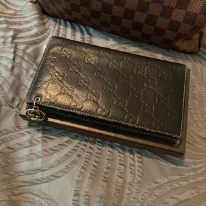 Dark Brown Gucci Wallet with Snap Closure